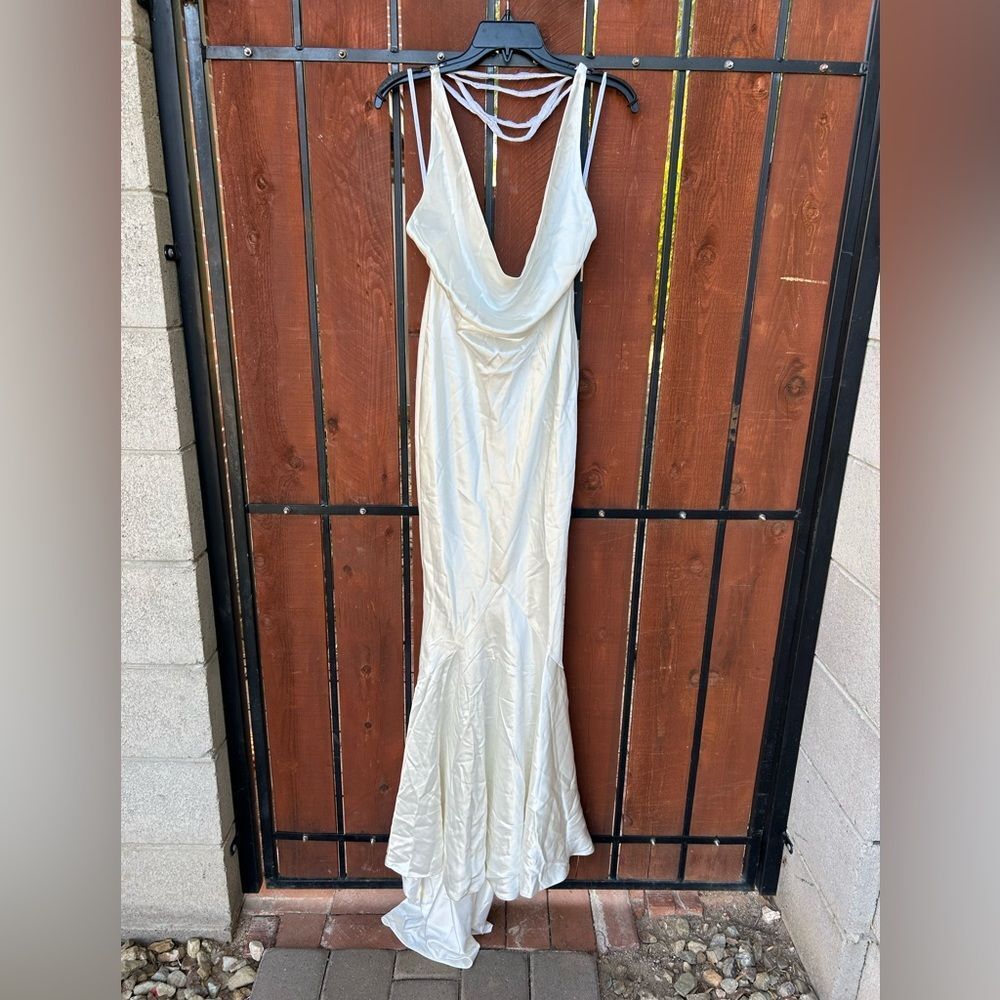 Retrofete Eve White Halter Maxi Dress - Picture 5 of 6